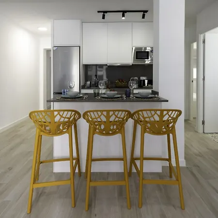 Dorm4you Patraix Apartment *